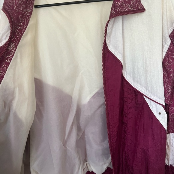 Burgundy & White 90s Windbreaker M Vintage - Picture 5 of 5
